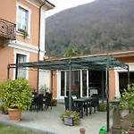 Dei Pini Couette-café 3*