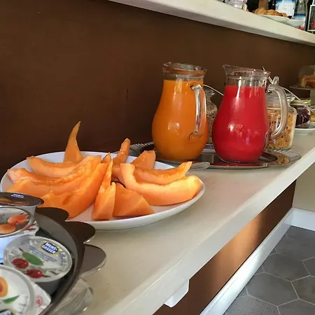 Oda ve Kahvaltı Dei Pini
