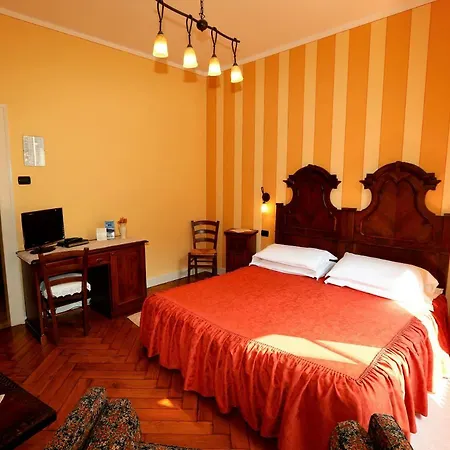 Dei Pini Bed & Breakfast 3*